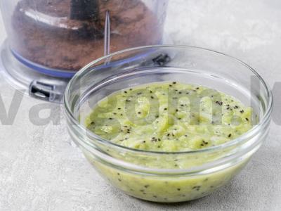 Paprastas desertas kremankose Žingsnis 1