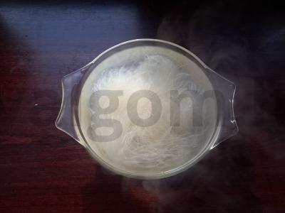 Funchosa su daržovėmis ir vištiena per 20 minučių Žingsnis 3