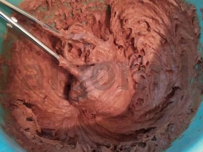 Vieniškas pyragas su vyšniomis Žingsnis 4