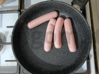 Firminis karštas šuo su svogūnais Žingsnis 1