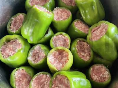 Įdaryti pipirai su mėsa ir ryžiais Žingsnis 3