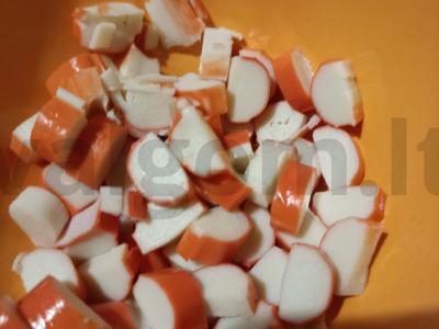 Salotas „Jūros kopūstų su krabų mėsa“ Žingsnis 1