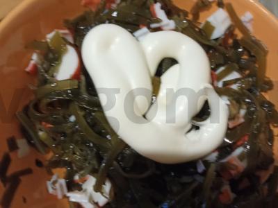 Salotas „Jūros kopūstų su krabų mėsa“ Žingsnis 3