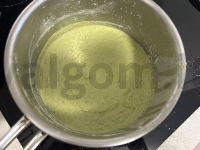 Žaliųjų žirnių tyrė su grietinėlėmis Žingsnis 4