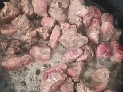 Jautiena pomidoruose pietums Žingsnis 3