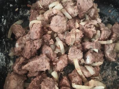 Jautiena pomidoruose pietums Žingsnis 5