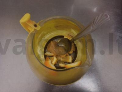 Raminantis arbatos gėrimas su mėtomis ir citrina Žingsnis 3