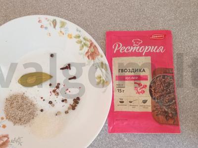 Ivasis aštriu marinate Žingsnis 1