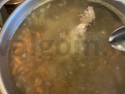 Sriuba iš vištienos nugarėlių Žingsnis 2