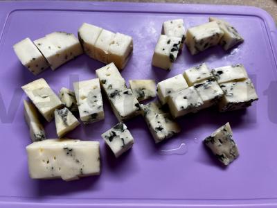 Salotos su krevetėmis, kriauše ir sūriu Žingsnis 2