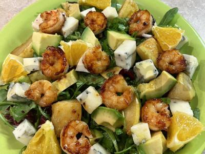 Salotos su krevetėmis, kriauše ir sūriu Žingsnis 11