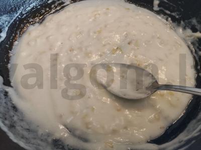 Grietinės ir svogūnų padažas Žingsnis 7