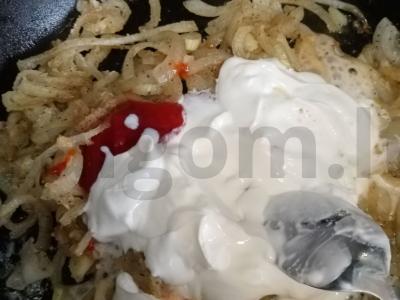 Jautienos bifšteksas grietinėlėje Žingsnis 6