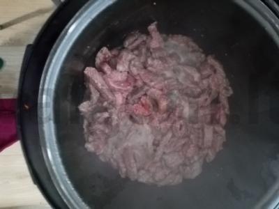 Jautienos bifšteksas grietinėlėje Žingsnis 8