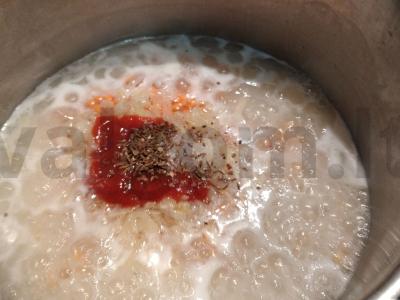 Kvapnus graikiškas „Fakoriso“ su lęšiais ir ryžiais Žingsnis 4