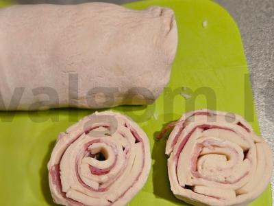 Sluoksniuotos sraigės su mocarela ir bekonu Žingsnis 4