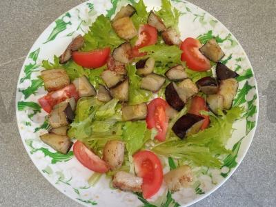 Salotas su traškiais baklažanais ir graikiniais riešutais Žingsnis 7