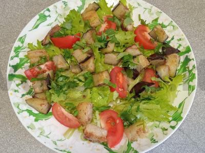 Salotas su traškiais baklažanais ir graikiniais riešutais Žingsnis 8