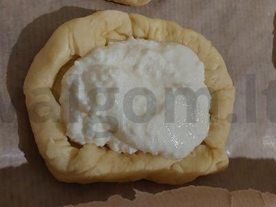 Vatrushka su varške ir džemu Žingsnis 3