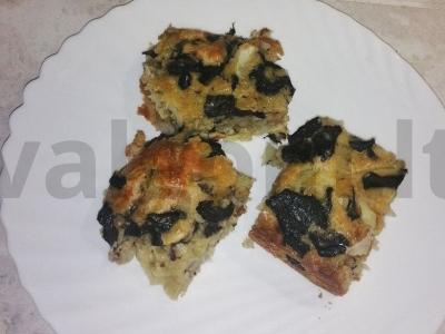 Kopūstų ir grybų pyragas pagrindine nuotrauka