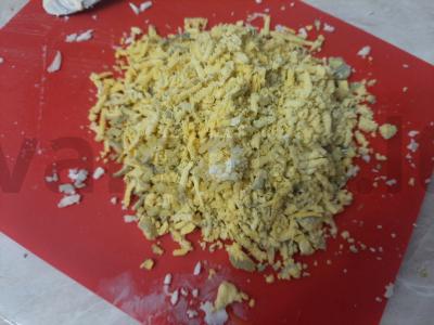 Salotos su žuvimi, kiaušiniais ir daržovėmis Žingsnis 12