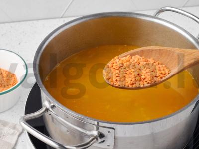 Sriuba su troškiniu ir lęšiais Žingsnis 3