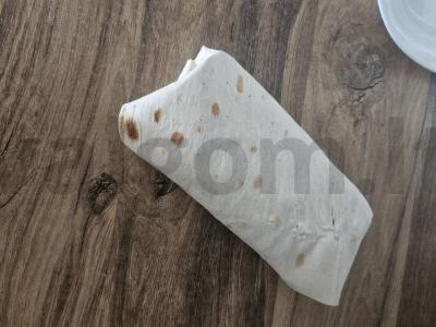 Burgeris lavaše su naminiu kotletu ir spanguolių padažu Žingsnis 9