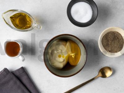 Vištienos ir garstyčių padažo salotos Žingsnis 4