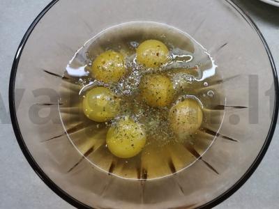 Omletas su dešra, žirniais ir parmezano sūriu Žingsnis 2