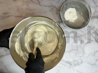 Tortas su uogų įdaru ir kremu sūriu Žingsnis 3