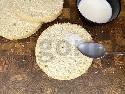 Tortas su uogų įdaru ir kremu sūriu Žingsnis 13