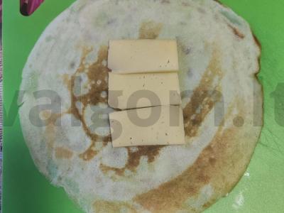 Blynai su dešrelėmis ir sūriu Žingsnis 2