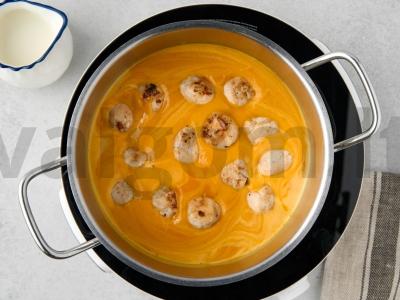 Sriuba su meatballs ir moliūgu Žingsnis 6