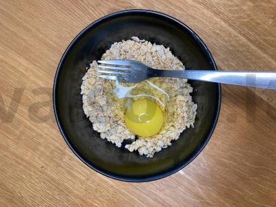 Avižų blynas su sūriu ir bananais Žingsnis 1