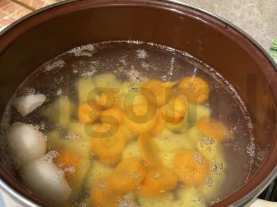 Lašišų sriuba pietums Žingsnis 5