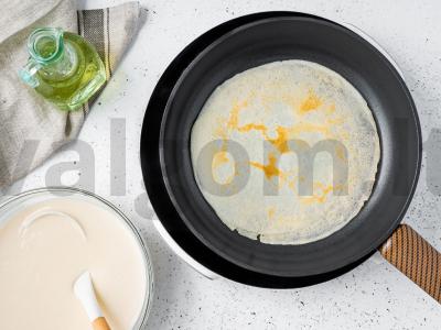 Blynai su žaliu svogūnu ir kiaušiniu Žingsnis 8