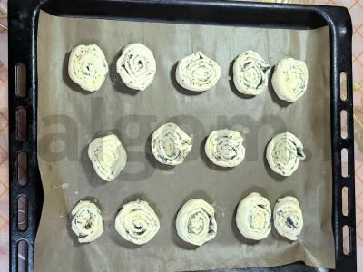 Skani sluoksniuota tešla su aguonomis Žingsnis 4