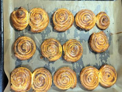 Skani sluoksniuota tešla su aguonomis Žingsnis 5