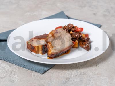 Kiaulienos krūtinėlė orkaitėje pagrindine nuotrauka