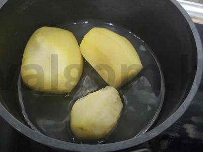 Kiaulienos steikai su keptomis bulvėmis ir daržovėmis Žingsnis 4