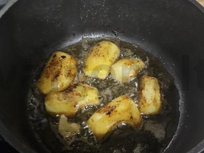 Kiaulienos steikai su keptomis bulvėmis ir daržovėmis Žingsnis 8