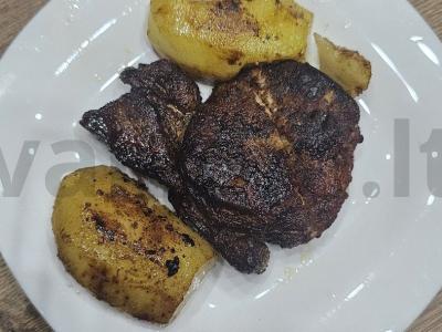 Kiaulienos steikai su keptomis bulvėmis ir daržovėmis Žingsnis 9