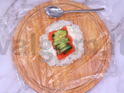 Bento su onigiri kamuoliukais vaikams Žingsnis 5