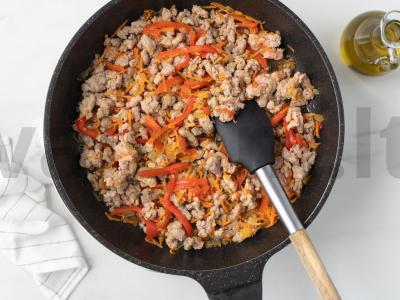 Troškinta kopūstai su faršu Žingsnis 3