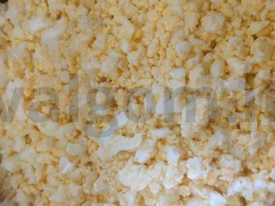 Skaniausias salotas iš konservų ir šviežio agurko Žingsnis 5