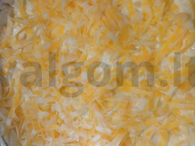 Skaniausias salotas iš konservų ir šviežio agurko Žingsnis 7