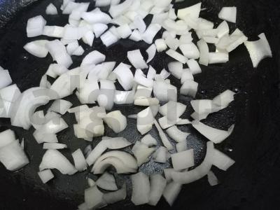 Vokas su krevetėmis ir grikių makaronais Žingsnis 1