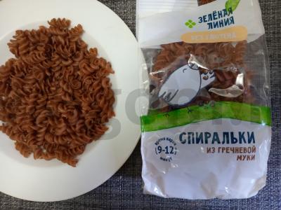 Vokas su krevetėmis ir grikių makaronais Žingsnis 8