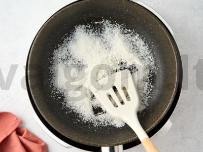 Kremiškas ledai su kokosų drožlėmis Žingsnis 4