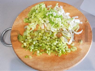 Vitaminų salotas su rukola ir spanguolėmis Žingsnis 2